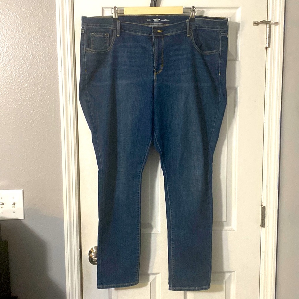 Old Navy medium wash skinny jeans